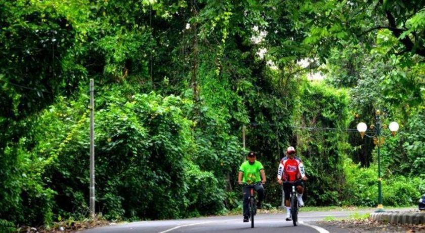 Augusta Pelabuhan Ratu Hotel Sukabumi Exterior foto